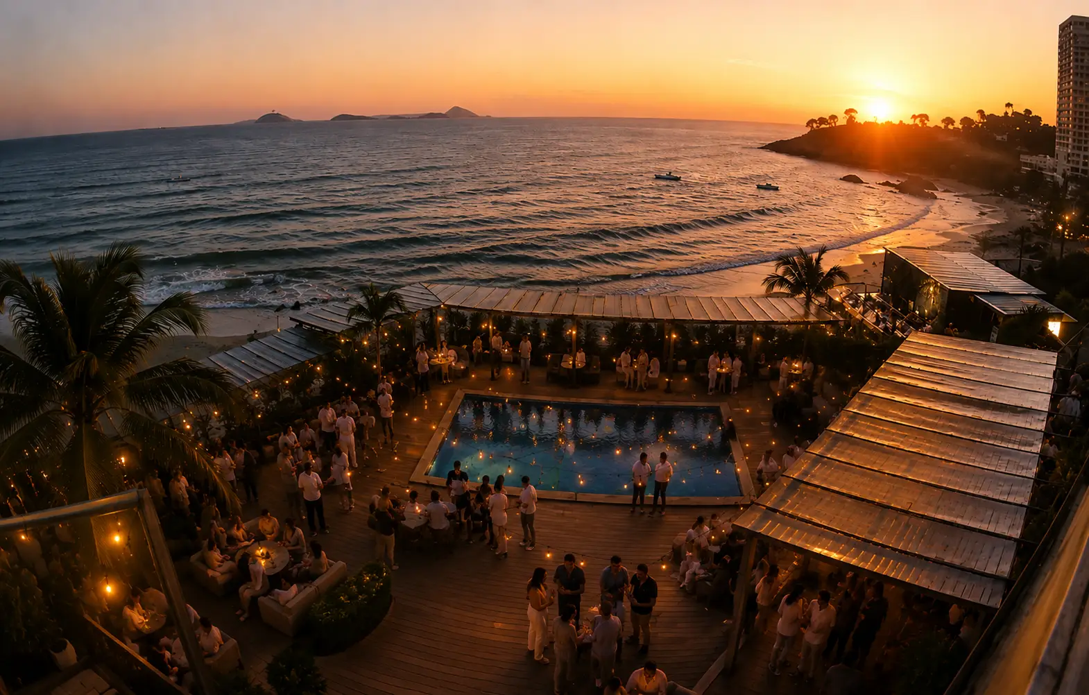 Azur Beach Club ao pôr do sol